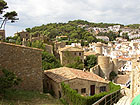 TOSSA DE MAR: Stechy starch kamennch domk